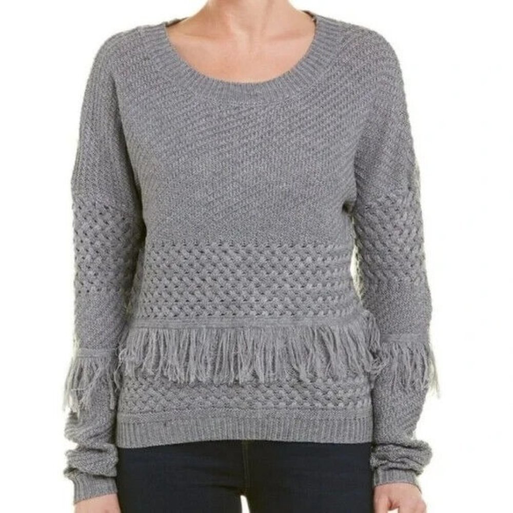 BB DAKOTA Womens Fringe Sweater Gray Knit Pullover Size Small NWT‎